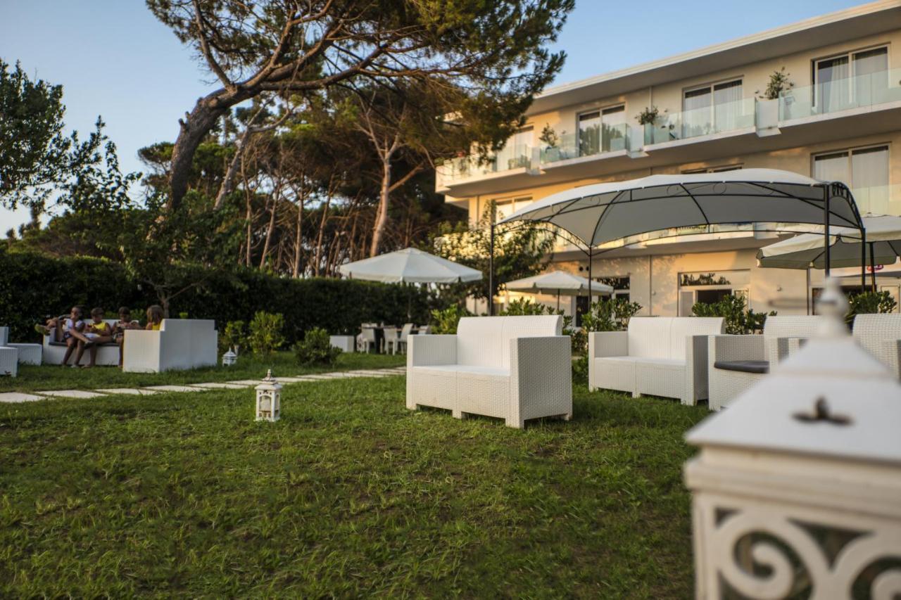 Hotel Artemide Mare Paestum Dış mekan fotoğraf