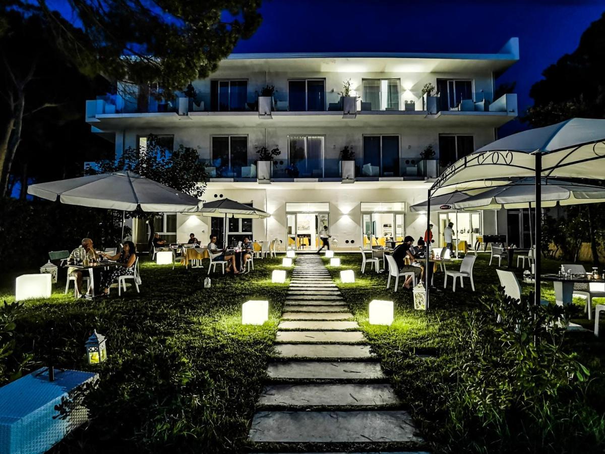 Hotel Artemide Mare Paestum Dış mekan fotoğraf