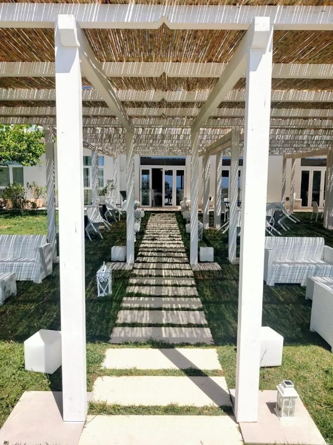 Hotel Artemide Mare Paestum Dış mekan fotoğraf