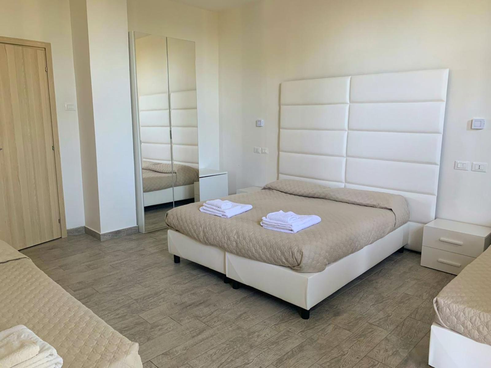 Hotel Artemide Mare Paestum Dış mekan fotoğraf