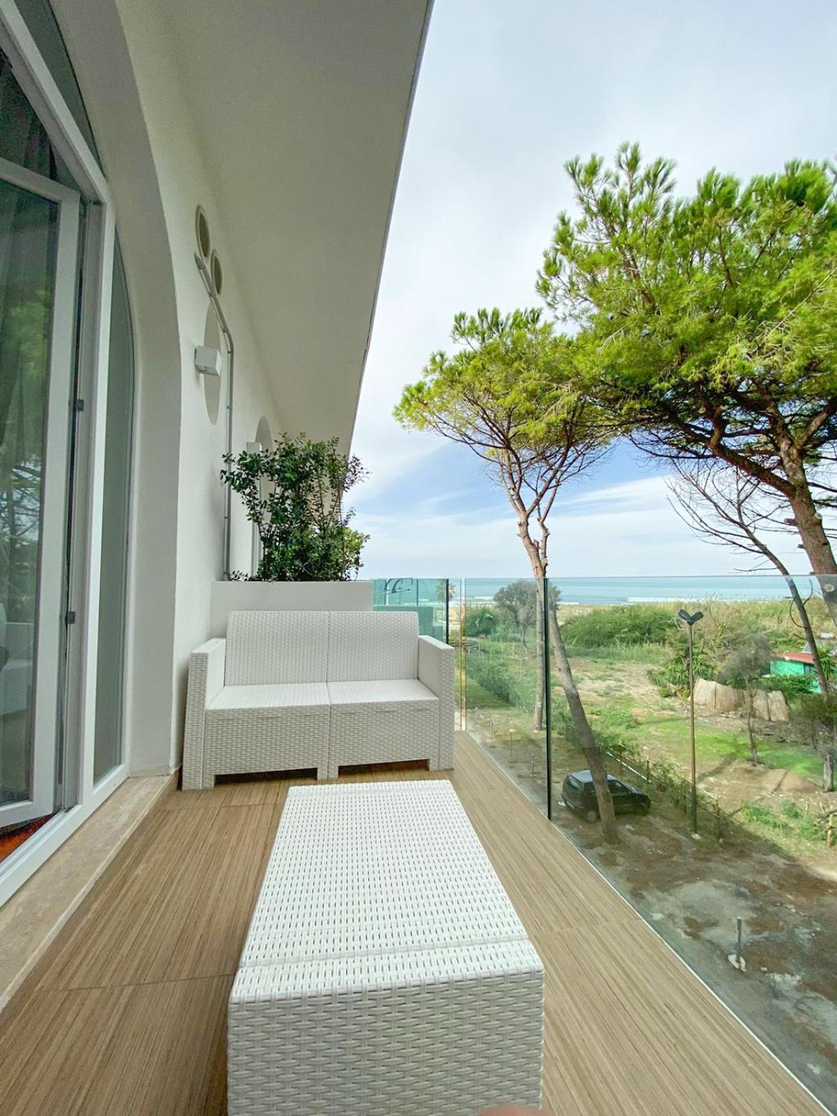 Hotel Artemide Mare Paestum Dış mekan fotoğraf