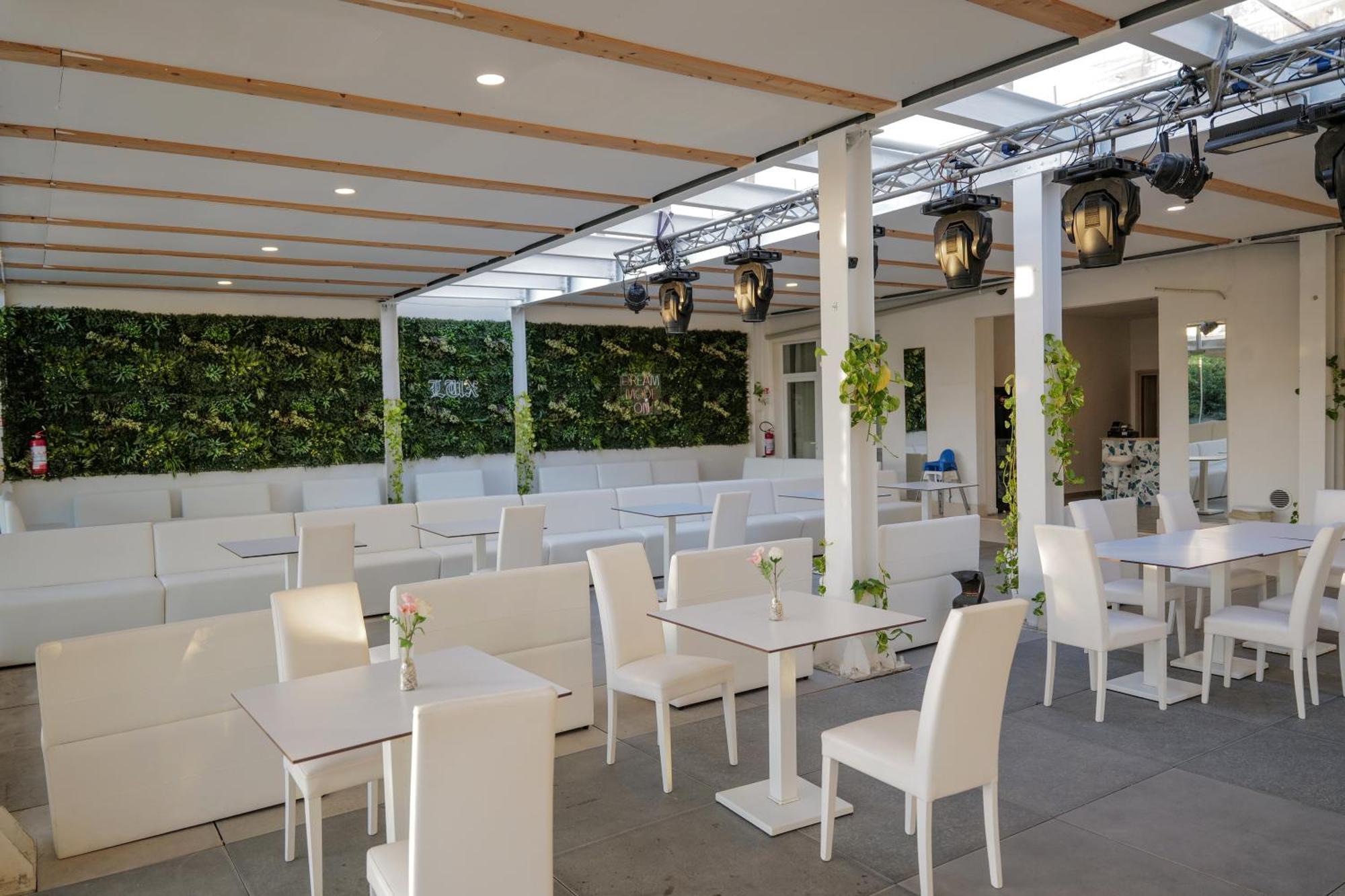 Hotel Artemide Mare Paestum Dış mekan fotoğraf