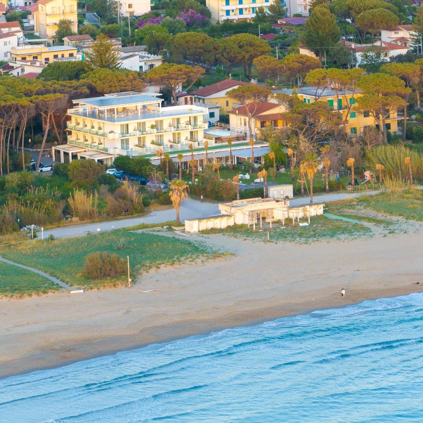 Hotel Artemide Mare Paestum Dış mekan fotoğraf