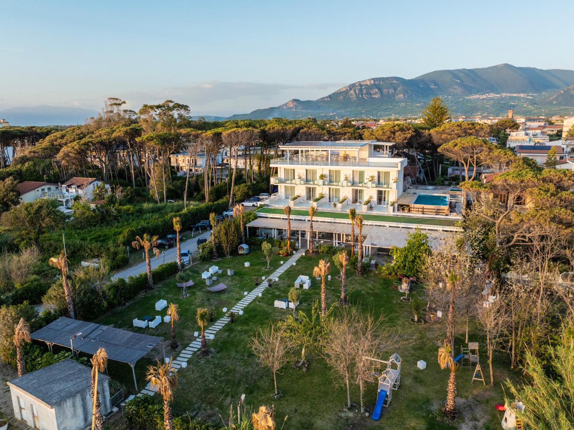 Hotel Artemide Mare Paestum Dış mekan fotoğraf