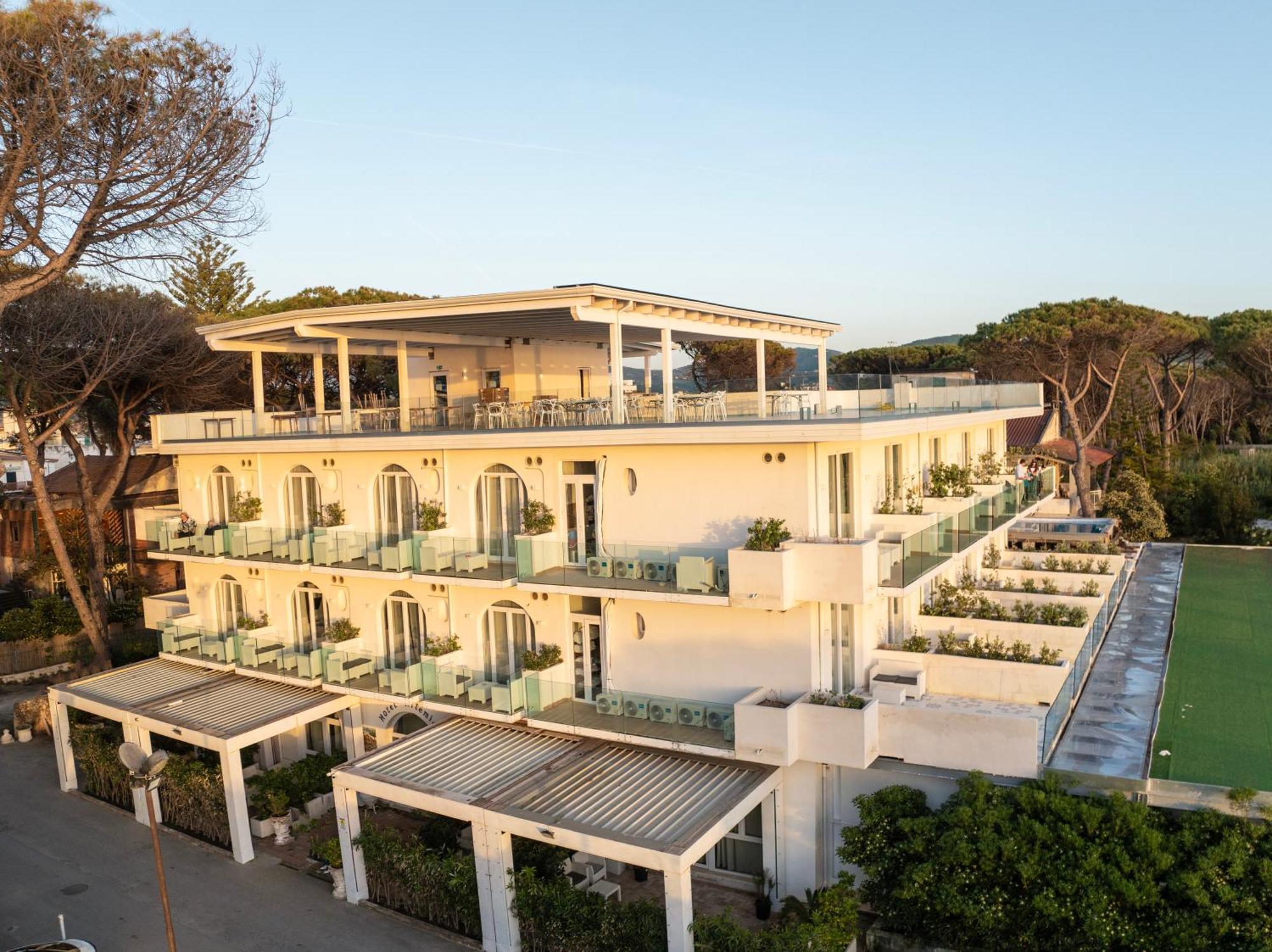 Hotel Artemide Mare Paestum Dış mekan fotoğraf