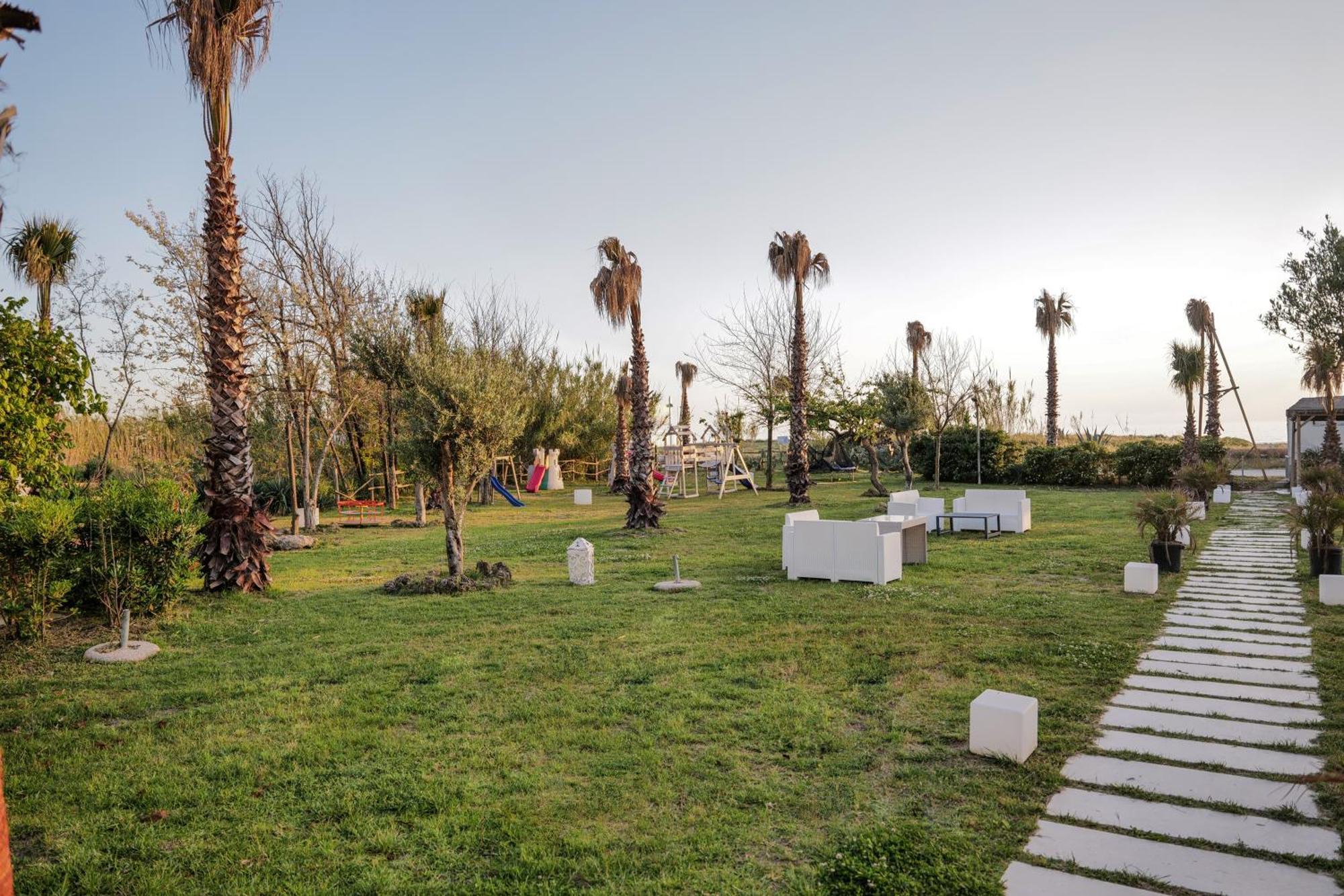 Hotel Artemide Mare Paestum Dış mekan fotoğraf